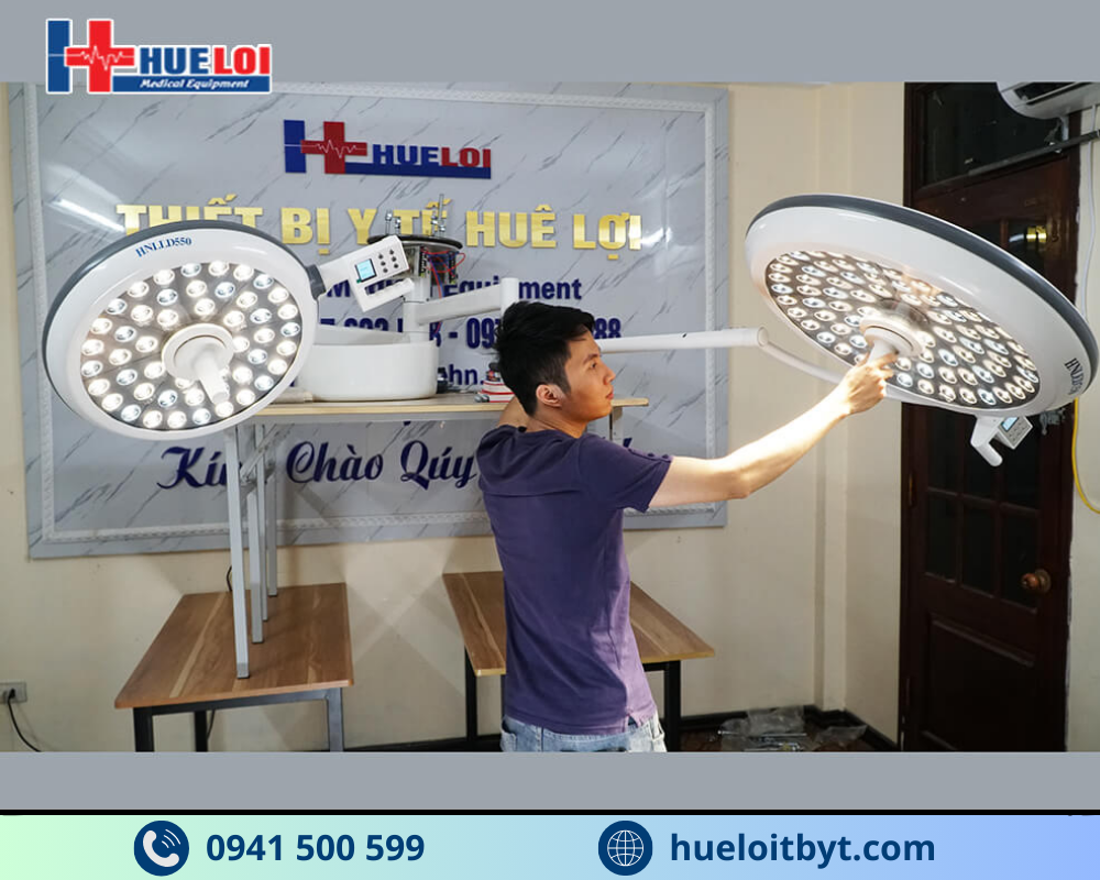 ĐÈN LED PHẪU THUẬT TREO TRẦN 2 NHÁNH KHÔNG HẮT BÓNG