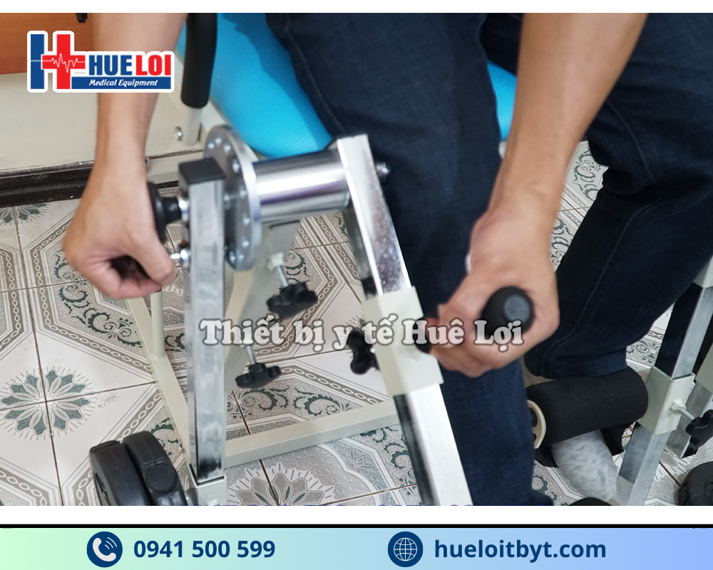 GHẾ TẬP CƠ CHÂN CHO NGƯỜI BỊ TAI BIẾN MẠCH MÁU NÃO